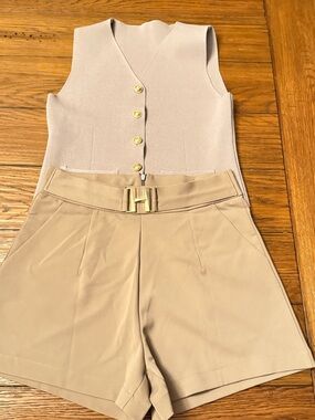 Beige High-Waist Tailored Shorts with Gold Buckle